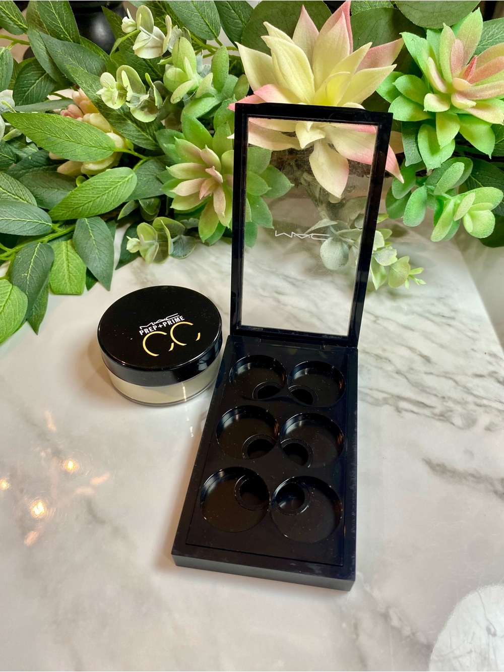 MAC Black Refillable Eyeshadow Palette W\Case & Mac Prep & Prime Setting Powder